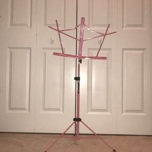 pink music stand